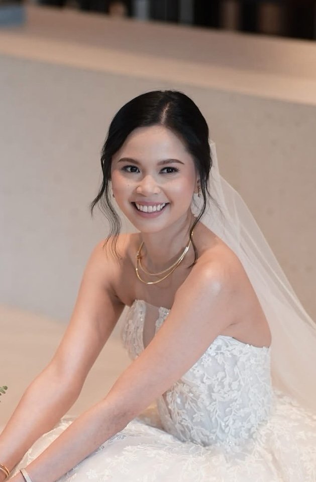 Bridal makeup look, soft and natural for a wedding day